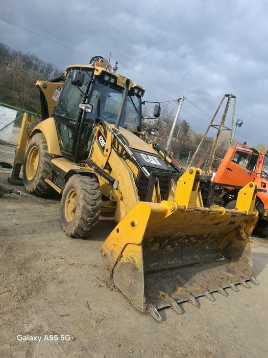 Vand sau inchiriez Buldoexcavator Caterpilar 328F 2012 3700 ore perfec