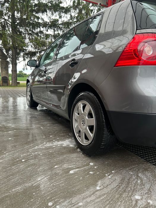 Se vinde golf 5 1.4 mpi