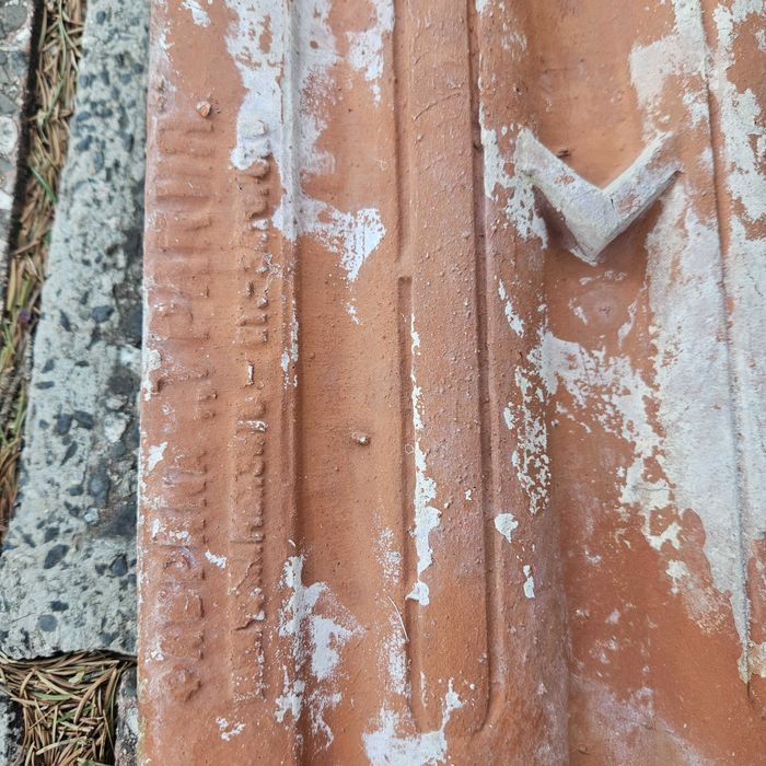 Керемиди здрави 2000 бр.