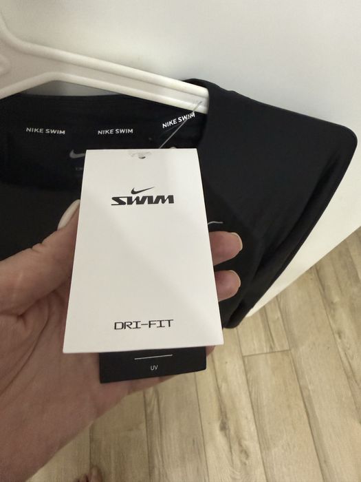 Женский лонгслив ыирив Найк