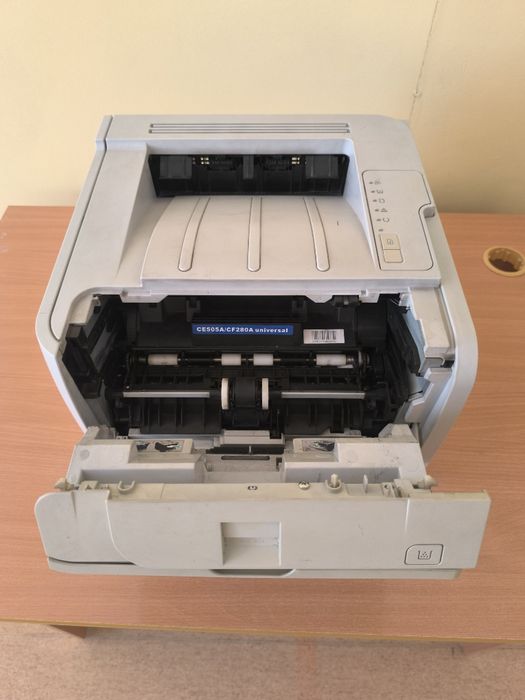 Принтер  hp laser jet p2035