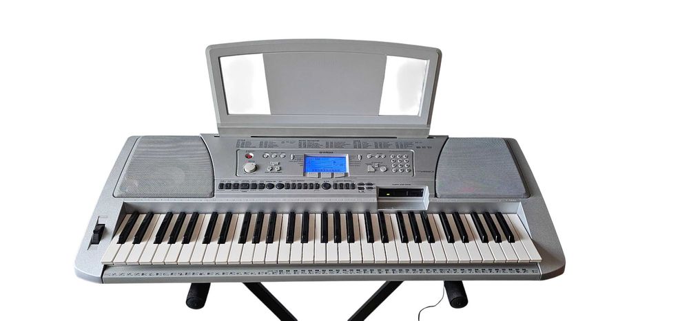 Orga / sintetizator / pian electronic Yamaha model PSR 450