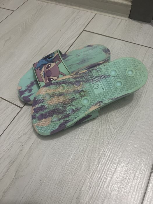 Papuci cu Angel si Stich