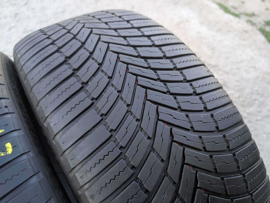 235/45 R19 • All Season • Bridgestone WeatherControl A005 99W | 2 buc | Pret/buc