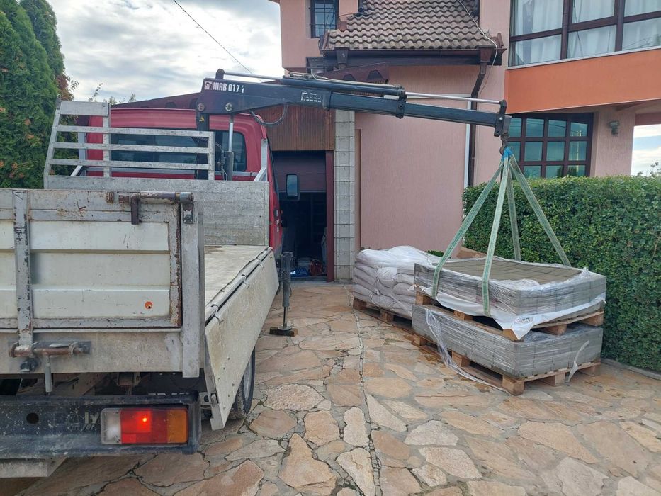 Камион с кран , Транспортни услуги - самосвал с кран