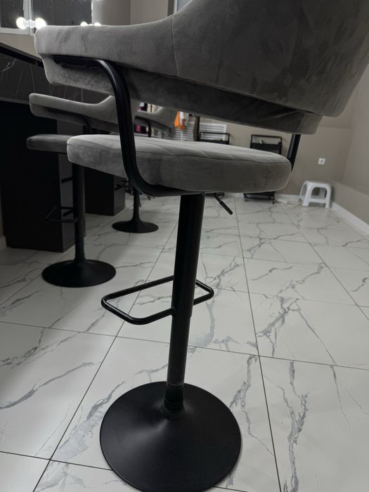 Стол для визажистов/ бровистов