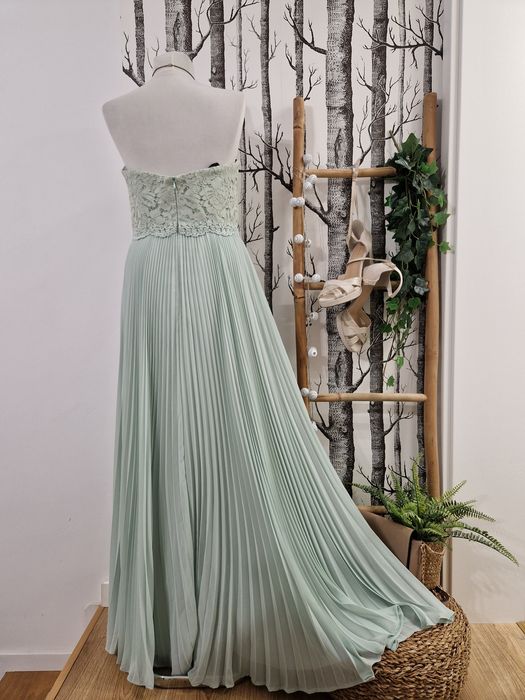 Rochie nunta fara bretele lunga