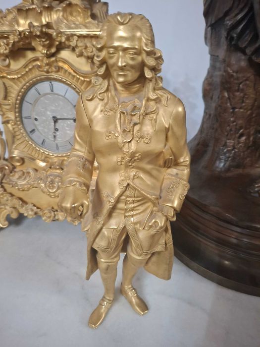 Statue bronz dore voltaire