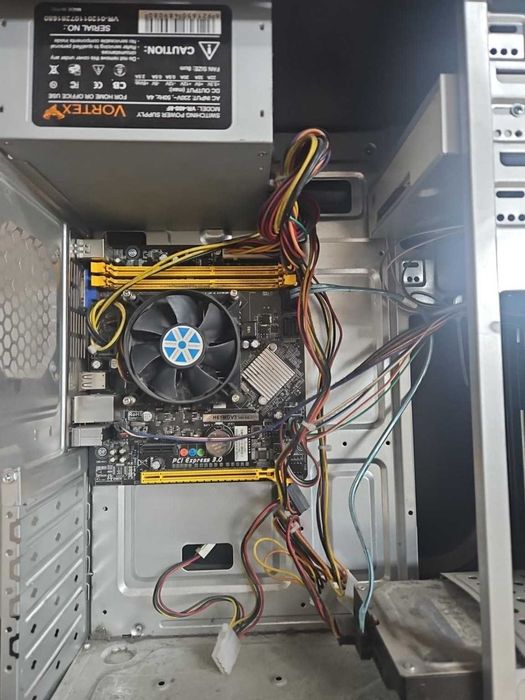 Biostar H61MGV3 Core i3-3220 с корпусом