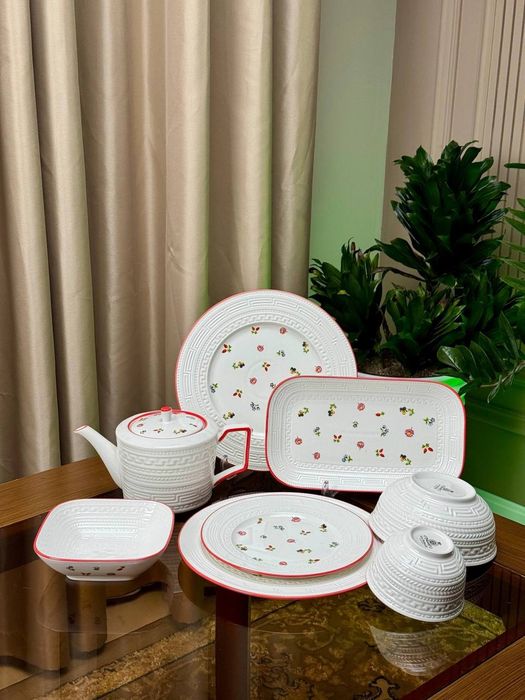 Фарфоровый сервиз на 6 персон от бренда La Dolce