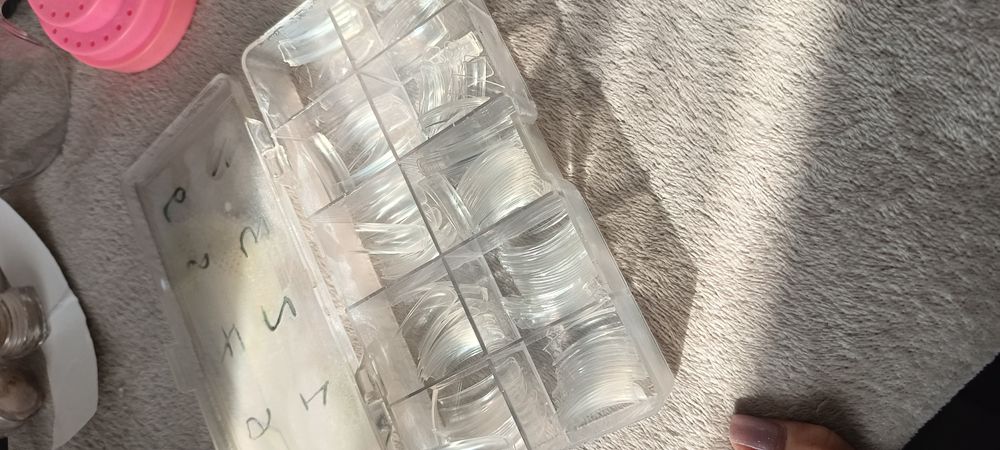 Материалы, расходники для маникюра