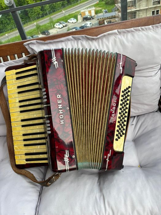 Acordeon de vanzare