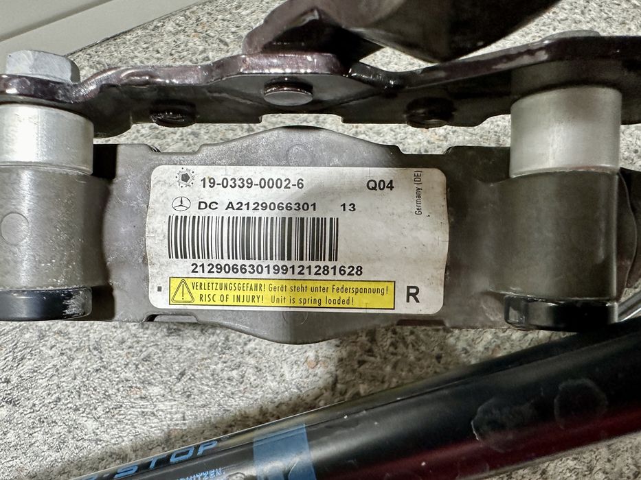 Balama cu capsa capota Mercedes Clasa E Class W212