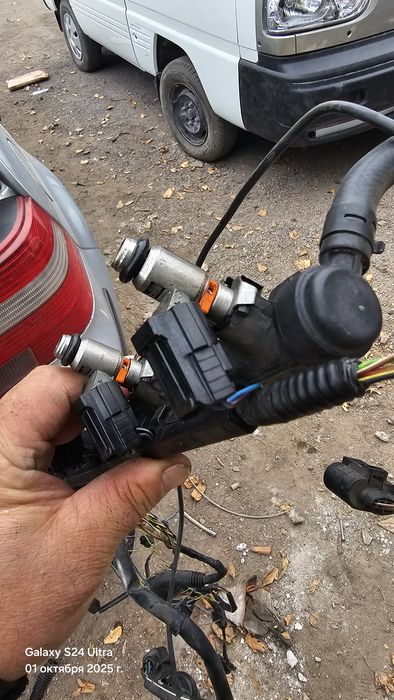 Форсунки комплект на гольф 4 1.4