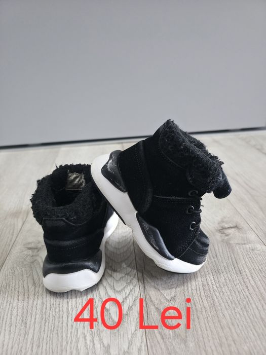 Ghete si adidași  nr.22-23