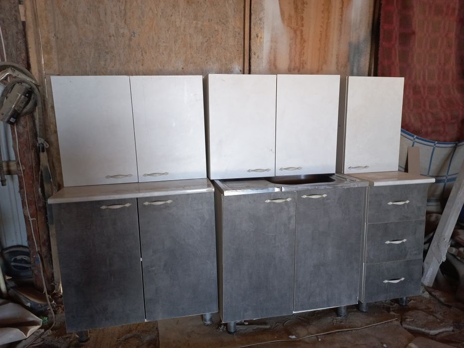 Продам кухонный гарнитур буу