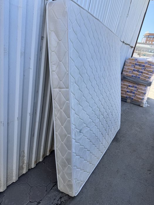 Матрас спальный б/у