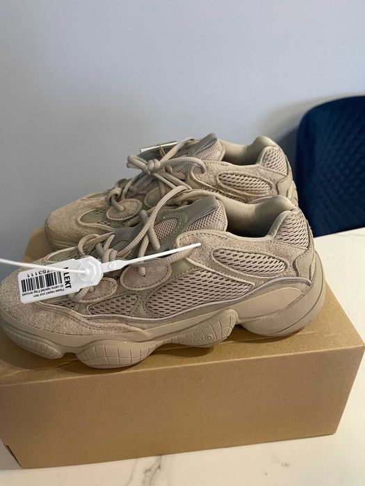 Vând Adidas Yeezy 500 Taupe Light (2021)