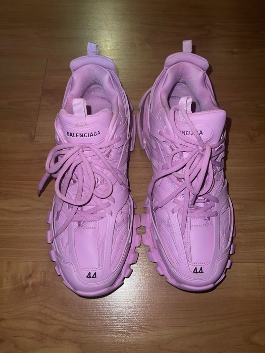 Balenciaga track