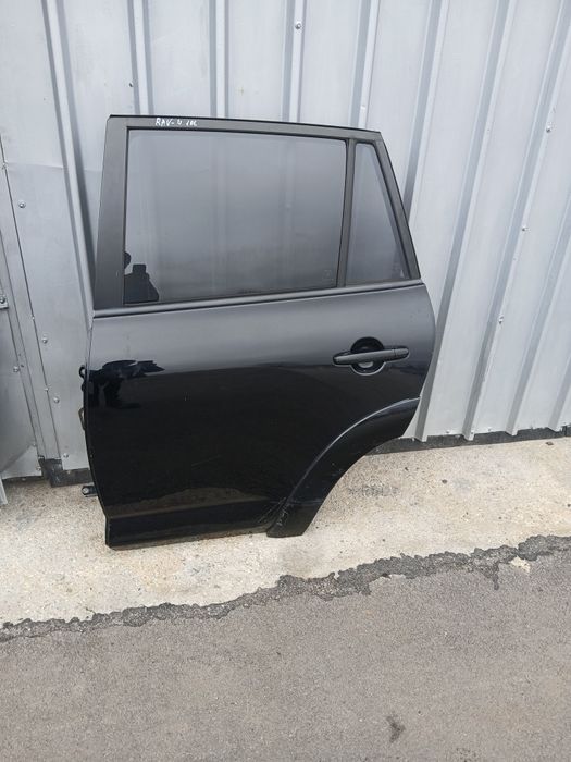 Задна лява врата Toyota Rav4 2010