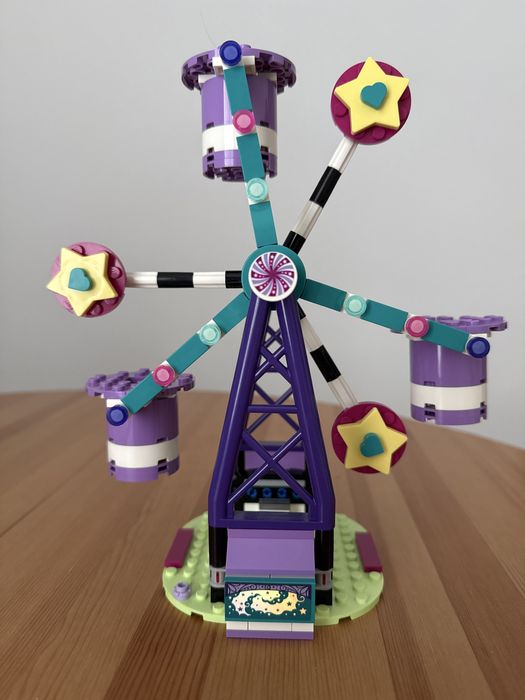 Lego Friends - Parcul de distractii