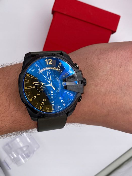 Diesel mega chief chronograph dz4401