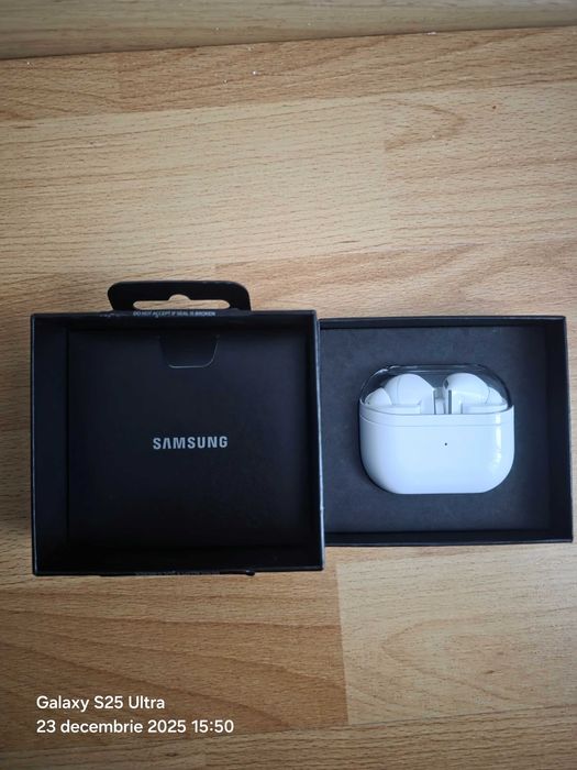 Casti bluetooth Samsung Galaxy Buds3 Pro, White