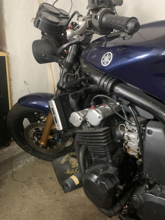 Vand Yamaha Fazer FZ600 facelift. an 2002