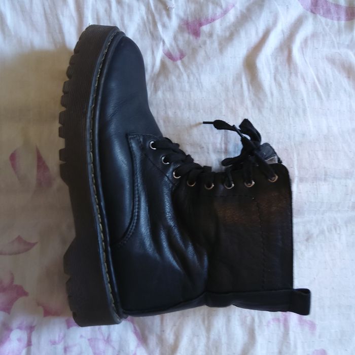 Продам Женскую обувь