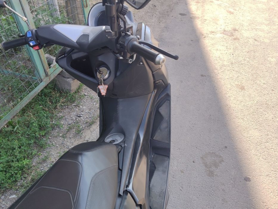 Продам nmax нмакс инжектор мопед