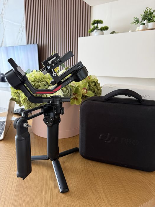 DJI RS4 Pro Combo в гаранция до ноември 2026
