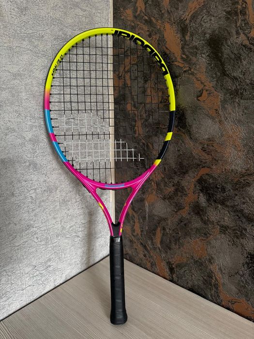Теннисная рокетка
