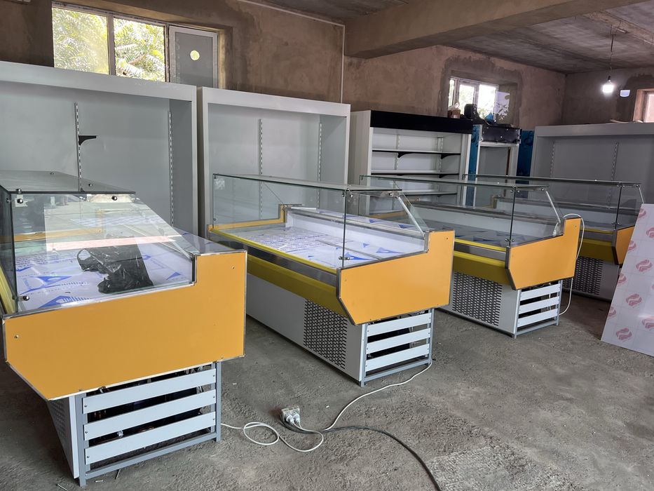 Витринных холодильник