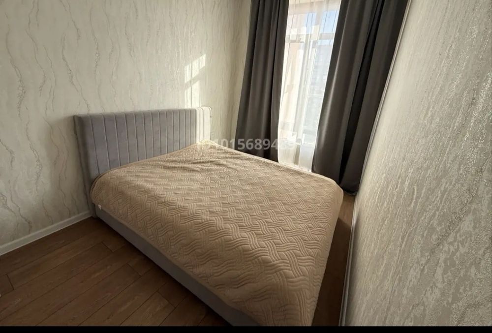 Продаётся кровать 1.60 на 2 м без матраца
