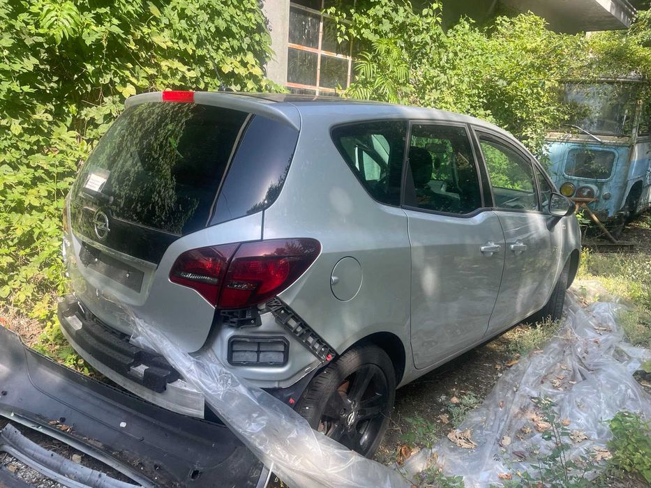 Opel Meriva 1.4 TURBO LPG / Опел Мерива 2014 Година 1.4 Турбо на части