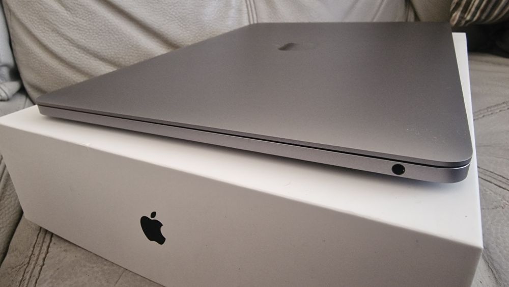 Apple Macbook Pro 13 A2159 2019 i5 16/256