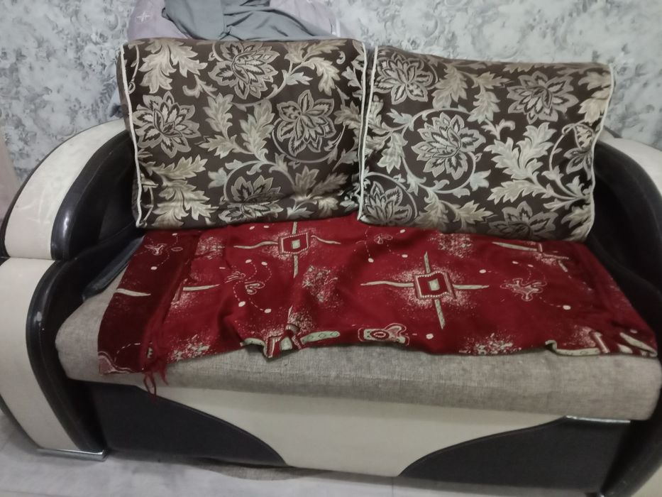 Продам тройку диваг