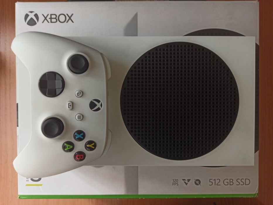 Xbox series s в отличном состоянии