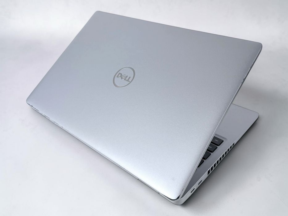 Лаптоп Dell Precision 3571 15.6" Full HD Intel Core i9-12900H 16GB RAM 512GB SSD Nvidia T600