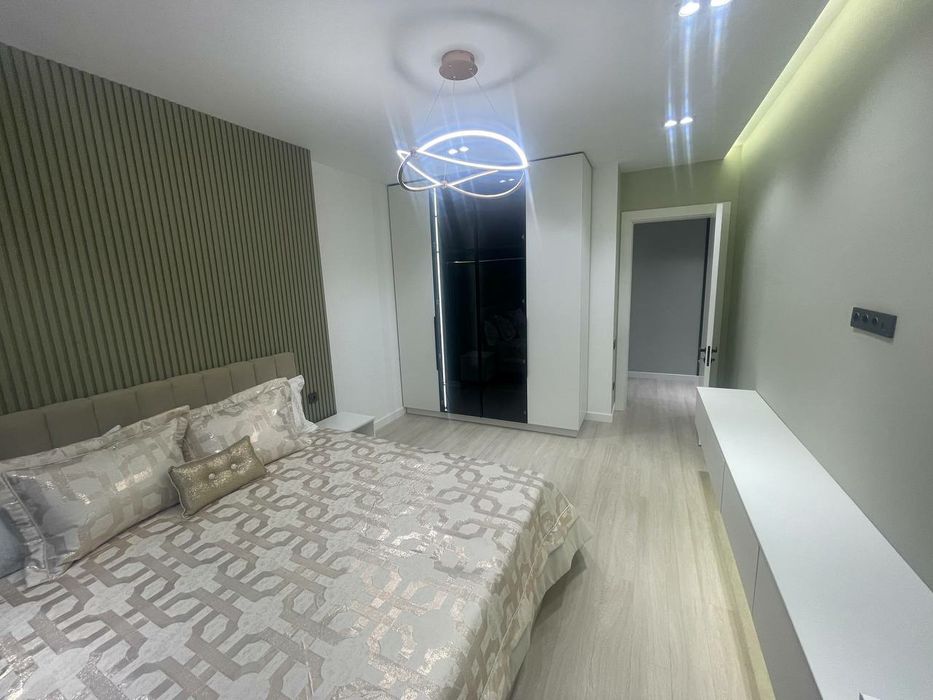 Срочно сдаётся шикарная квартира в аренду в центре города 3х комнатная