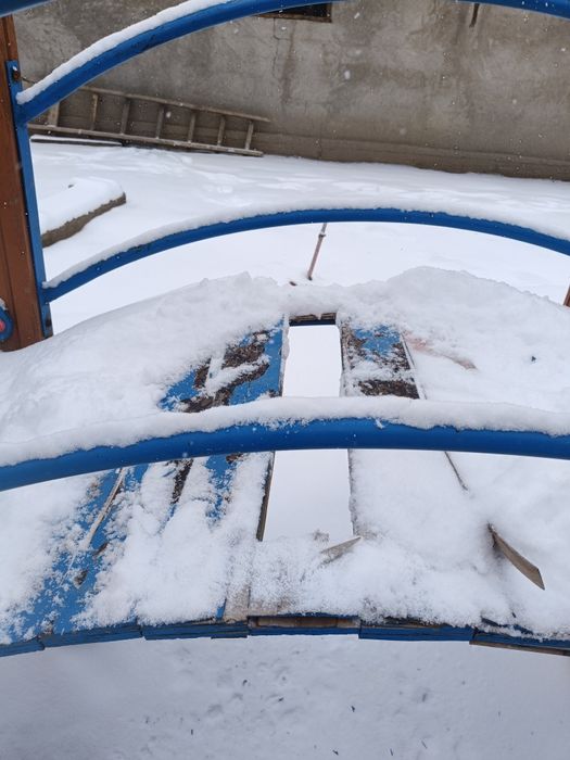 Продам детскую игровую площадку