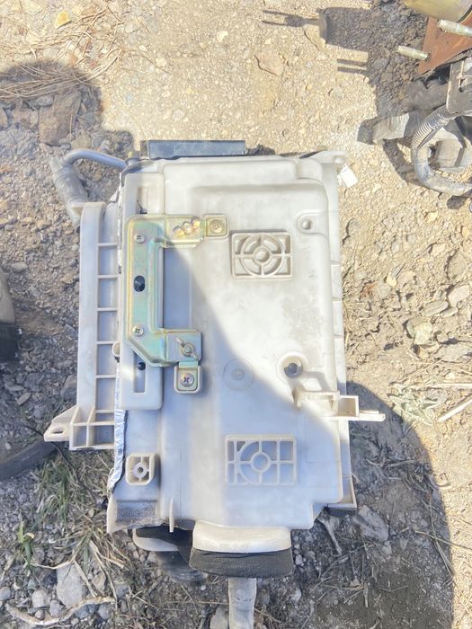 Корпус печки, моторчик печки, радиатор печки