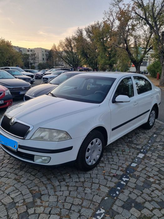 Vând Skoda Octavia 2