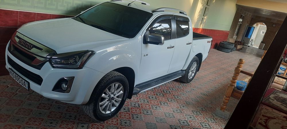 ISUZU D.MAX irbes pikap 4×4 Arendaga beriladi uzoq mudat kunlik
