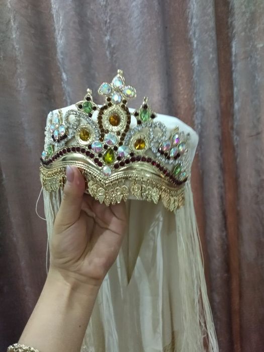 Тилла кош milliy tilla qosh