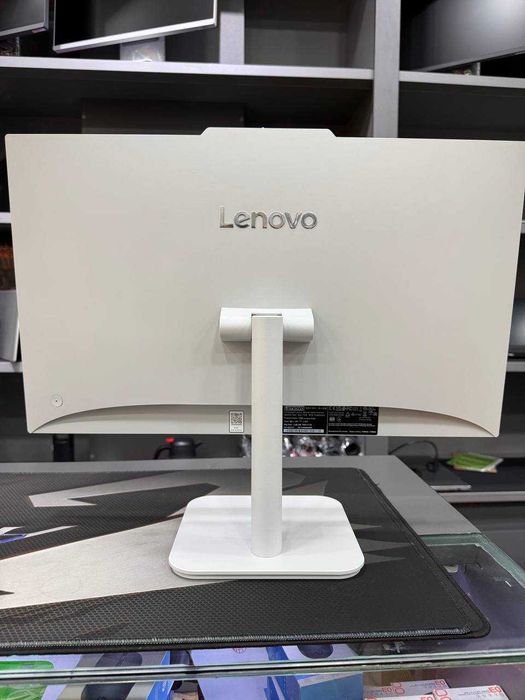 Lenovo 24 i3/8/512