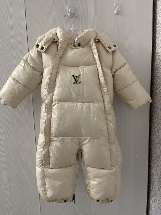 Детский зимний комбинезон