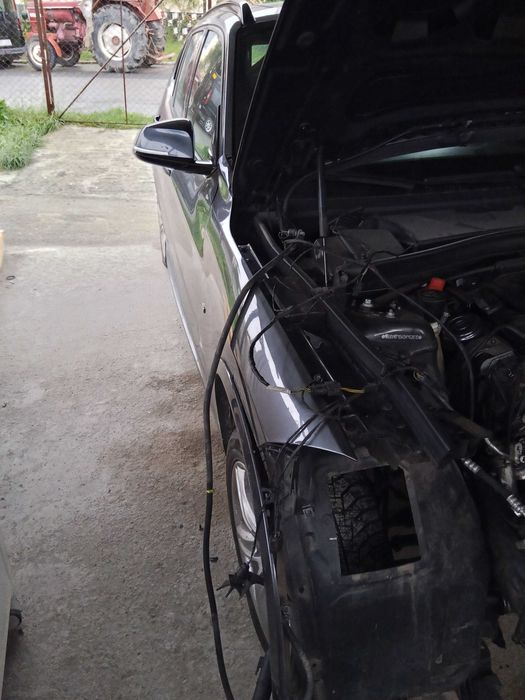 Vând  bmw x1 xdrive 4x4