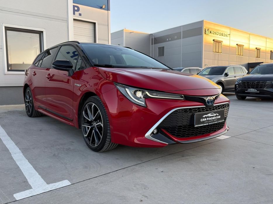 Toyota Corolla 2.0Hyb 180CP,HeadUp,Distronic,Incalzire,Alcantara,Jbl,ParkPilot,Led