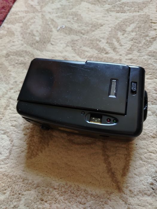 Продаётся фотоаппарат на запчасти